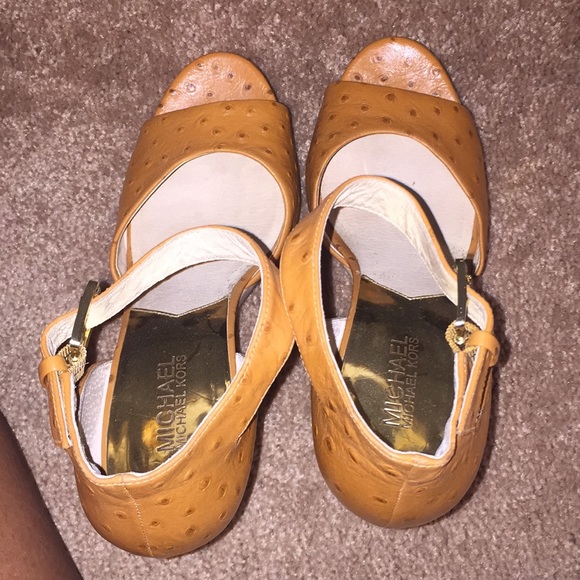 Michael Kors wedges - Picture 6 of 6